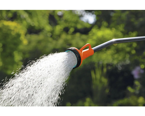 Gieter met waterstraal voor tuinbesproeiing