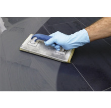 Tegels voegen met een voegbord