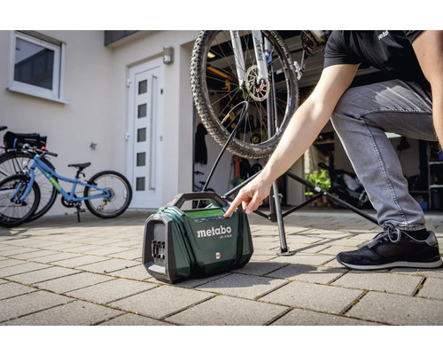 Metabo draadloze compressor voor het oppompen van een fietsband