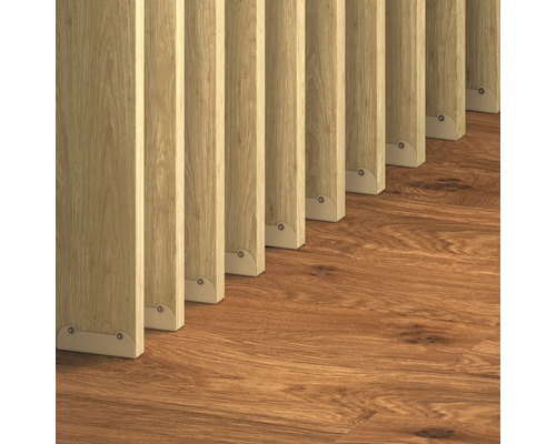 Houten lambrisering met vloer