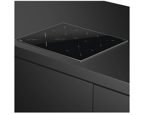 Inductiekookplaat met vier kookzones op een aanrecht