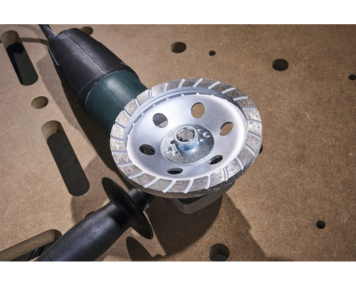 Haakse slijper met slijpschijf