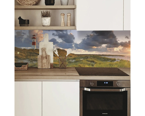 Keukenachterwand met vuurtorenmotief in een keuken