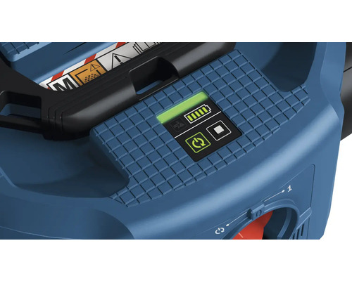 Detailweergave van een grasmaaier met batterij-indicator en bedieningselementen