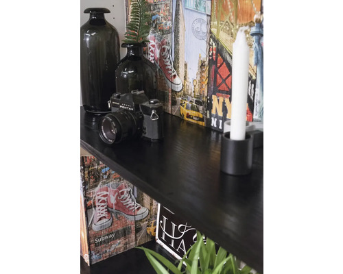 Decoratieve plank met vazen, camera en New York thema''s