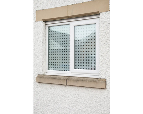 Raam met decoratieve folie voor meer privacy