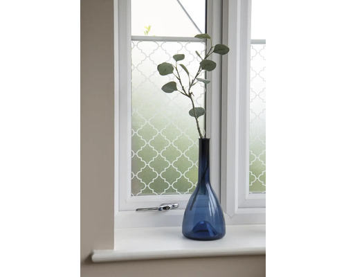 Decoratieve folie met Marokkaans patroon op een raam