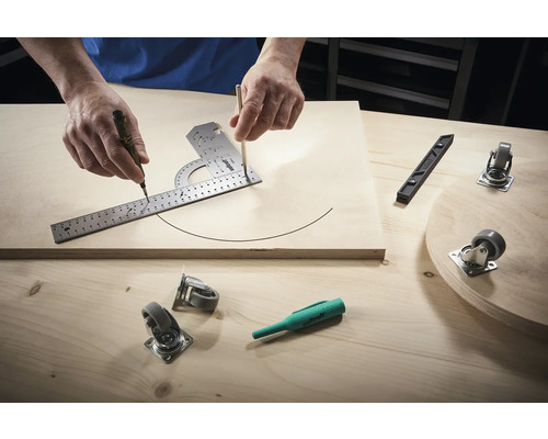 Werkbank met gereedschap en wielen voor houtbewerking