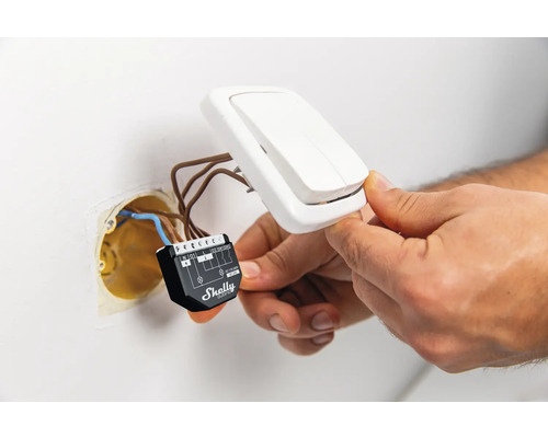 Installatie van een Shelly Smart Home-apparaat achter een lichtschakelaar