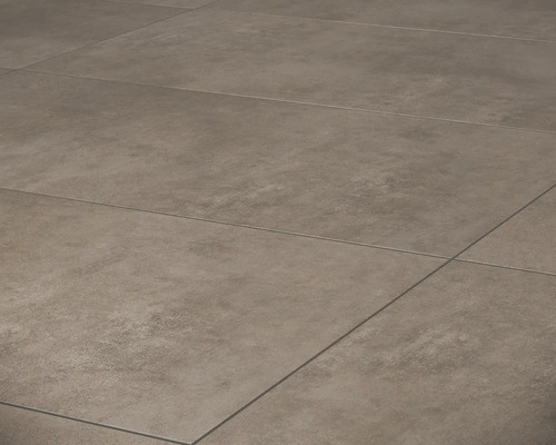 Gelegde vloertegels van keramiek