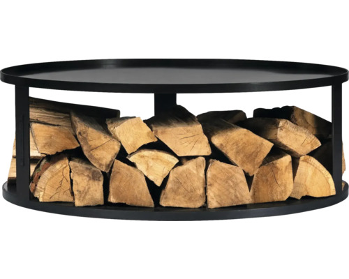 Brandhoutrek van metaal met houtblokken