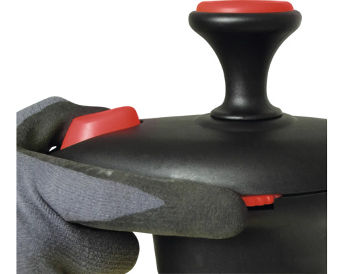 Deksel van een gieter bediend met één hand