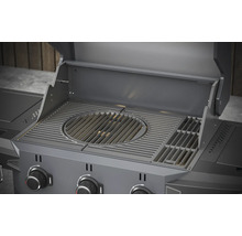 Barbecue met grillrooster en open deksel