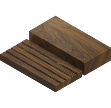 Houten blok en gegroefde houten plank