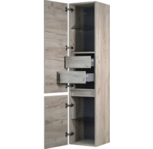 Open badkamerkast met laden en planken