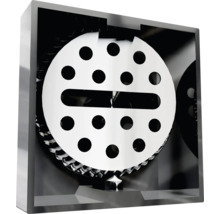 Ventilatierooster met gaten in een vierkant frame