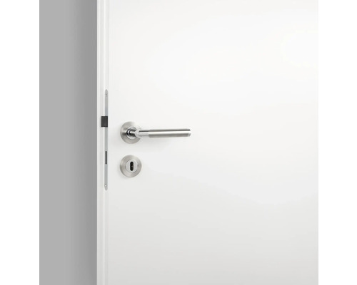 Witte deur met deurklink en slot