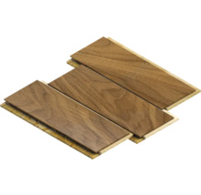 Drie houten laminaatpanelen