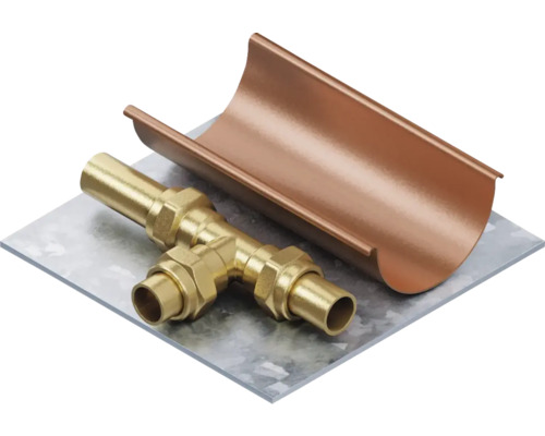 Koperen buisbocht en messing T-stuk verbindingsstuk