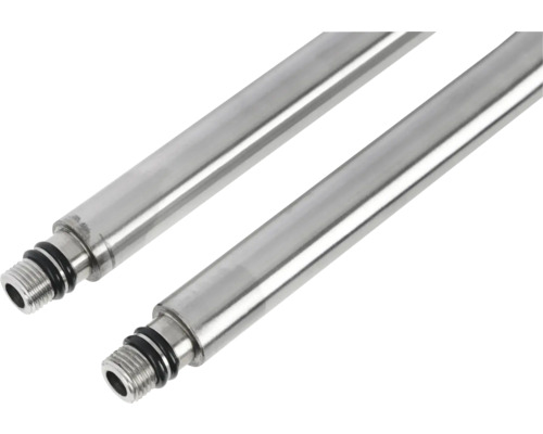 Twee metalen buizen met schroefdraadaansluiting voor sanitairinstallaties