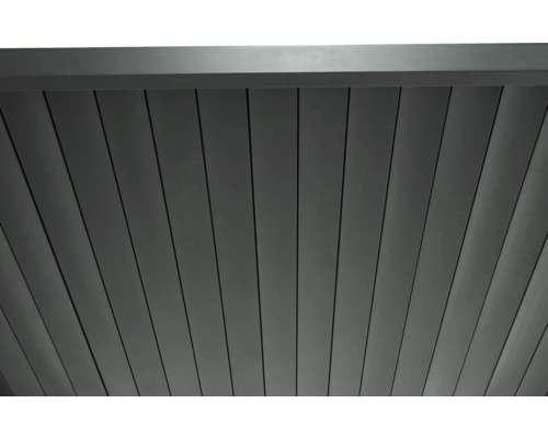 Detailopname van een terrasoverkapping van aluminium