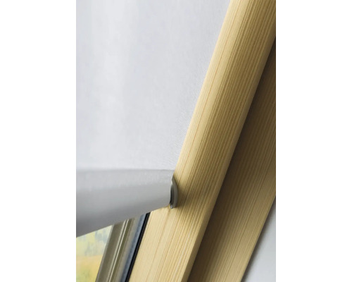 Detailopname van een dakraamrolgordijn