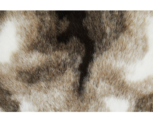 Close-up van een tapijt met dierenpatroon