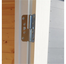 Metalen deurscharnier bevestigd aan een deur