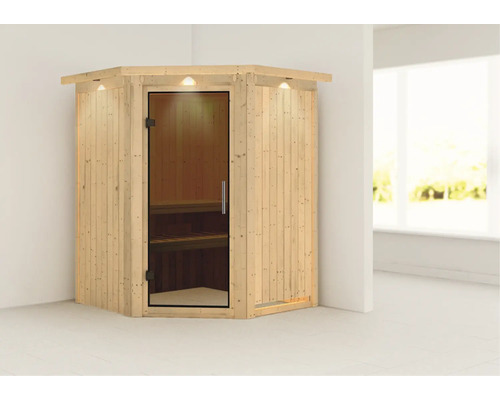 Finse sauna van hout met glazen deur en binnenverlichting