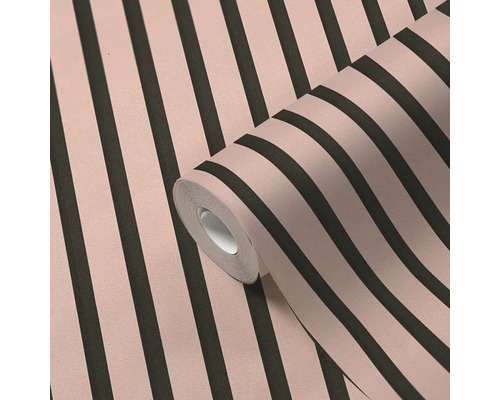 Rol behang met streepmotief