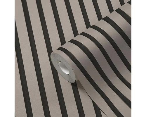 Behangrol met streepmotief