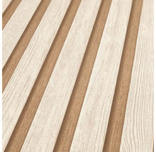 Behang met houtlook en streepmotief