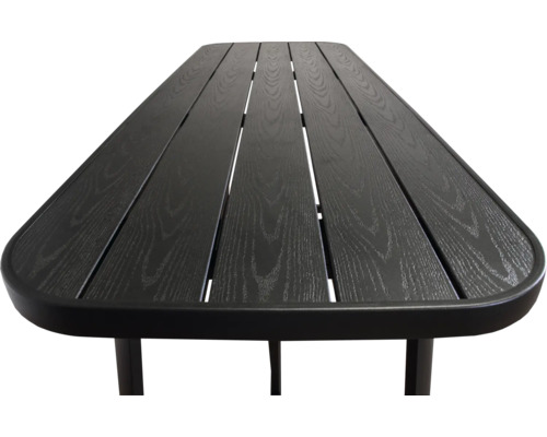 Close-up van een zwarte tuintafel met houten oppervlak