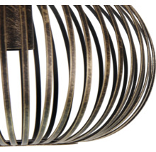 Detailopname van een draadlamp met metalen frame