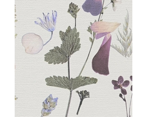 Detailweergave van een decor met plantmotieven.