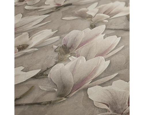 Behang met magnolia bloesempatroon