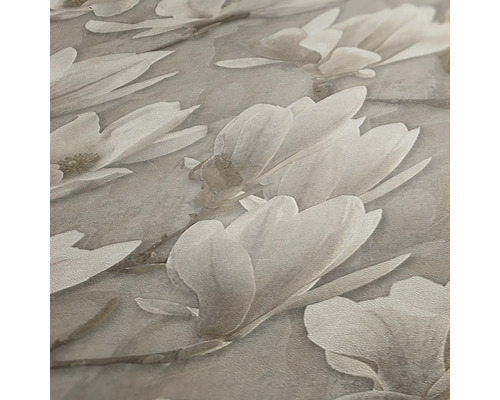 Close-up van een behang met een patroon van magnoliabloemen