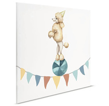 Canvas schilderij met een poedel met feesthoed op een bal en een slinger