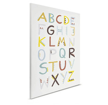 Alfabetposter met kleurrijke letters in een kinderlijk ontwerp