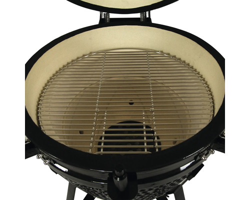 Keramische barbecue met grillrooster en open deksel