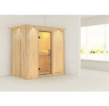 Houten sauna met glazen deur en binnenverlichting in de ruimte
