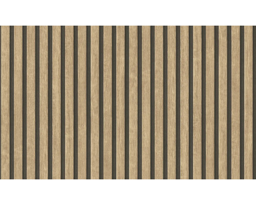 Paneelwand met houten lamellen