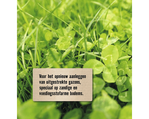 Groen gazon met productinformatie voor gazononderhoud