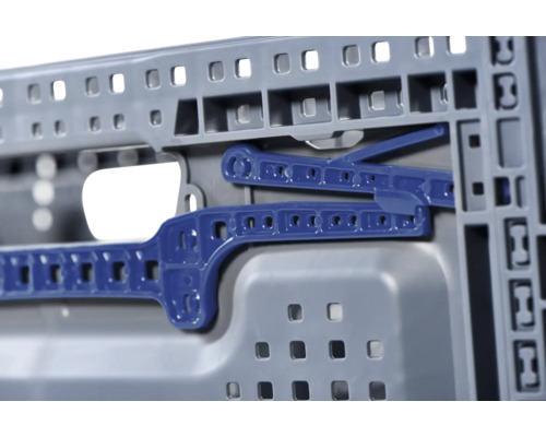 Gedetailleerd zicht op een kunststof container met vergrendelingsmechanisme