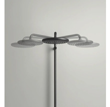 Douchekop met rond ontwerp op een stang voor badkamer