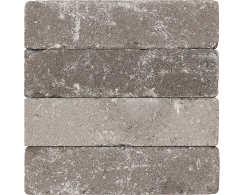 Vier straatklinkers van beton