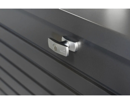 Detailweergave van een afsluitbare handgreep op een apparatenbox