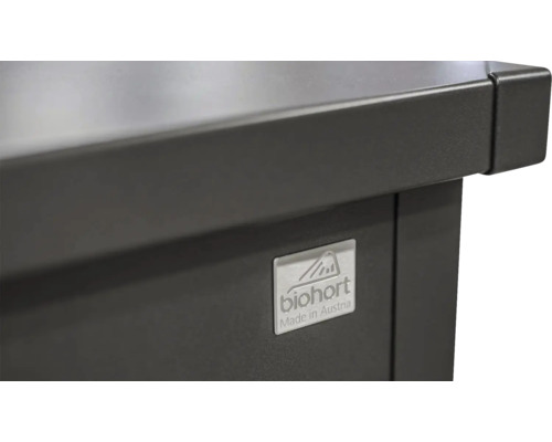 Biohort logo op een tuinproduct