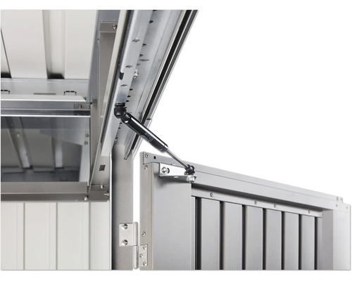 Detailopname gasveer van een metalen tuinkist