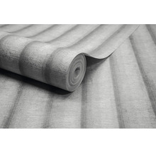 Rol behang met streepmotief